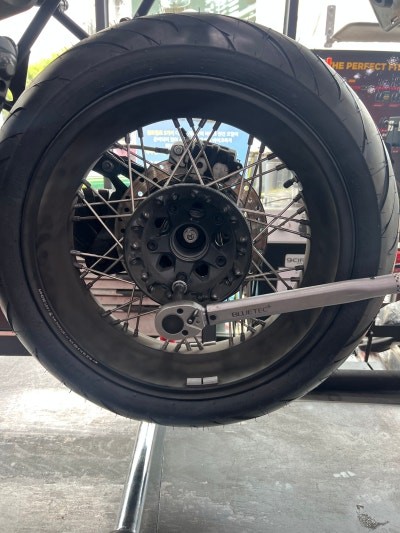 [천안오토바이타이어] BMW R9T 타이어 교체 관련 사진 10