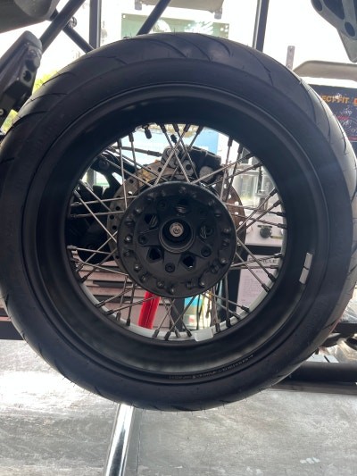 [천안오토바이타이어] BMW R9T 타이어 교체 관련 사진 11