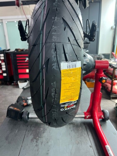 [천안오토바이타이어] BMW R9T 타이어 교체 관련 사진 13