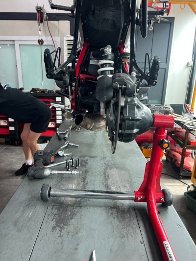 [천안오토바이타이어] BMW R9T 타이어 교체 관련 사진 5