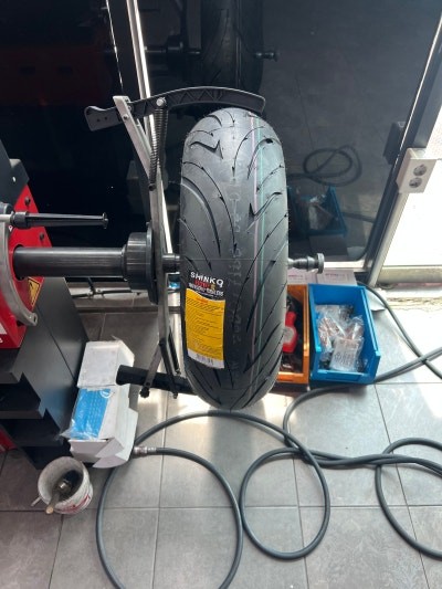 [천안오토바이타이어] BMW R9T 타이어 교체 관련 사진 9