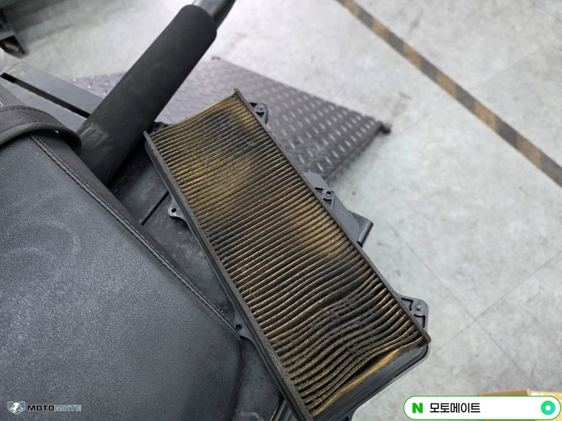 혼다 CB1000R 3만점검 엔진오일, 타이어, 에어필터,점화플러그, 체인, 대, 소기어 교환 관련 사진 22