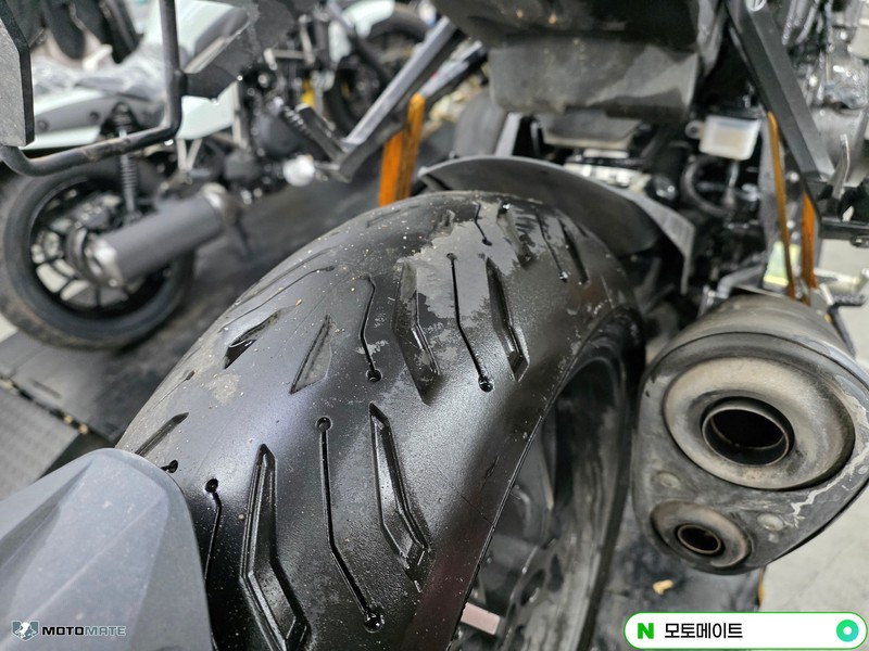 혼다 CB1000R 3만점검 엔진오일, 타이어, 에어필터,점화플러그, 체인, 대, 소기어 교환 관련 사진 3