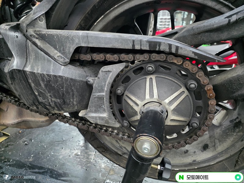 혼다 CB1000R 3만점검 엔진오일, 타이어, 에어필터,점화플러그, 체인, 대, 소기어 교환 관련 사진 4