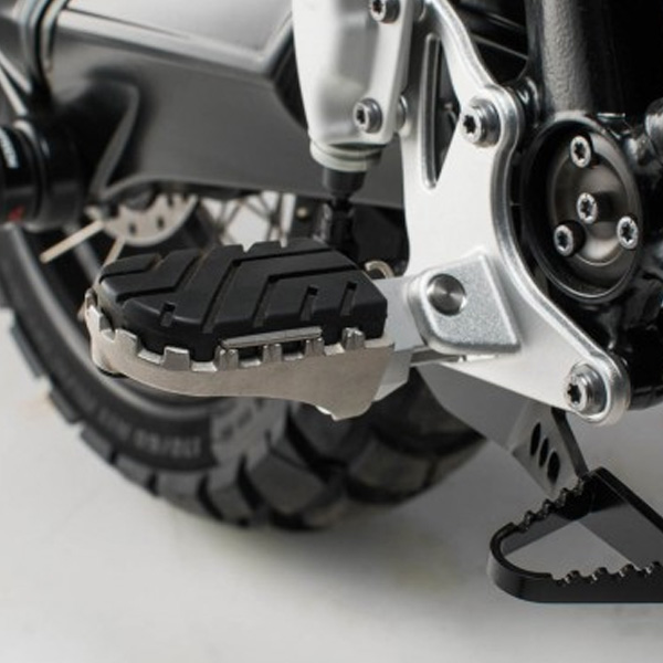 SW모텍 BMW R nineT Scrambler 16-21 / R nineT GS 16-21 스텝
