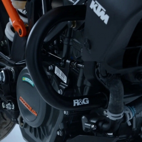 [해외] R&G KTM 듀크125 17이상 엔진가드(블랙) AB0032BK
