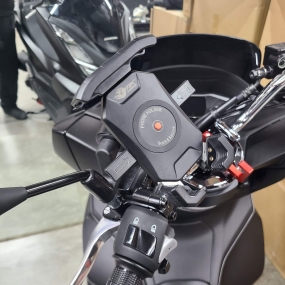 TMK 오도리스 QC3.0 초고속 원터치 충전 거치대