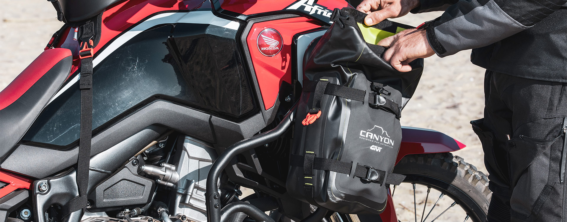Givi_offroad_softbags_Canyon_GRT722_1077_desktop_143240.jpg Givi_offroad_softbags_Canyon_GRT722_1077_desktop_143240.jpg