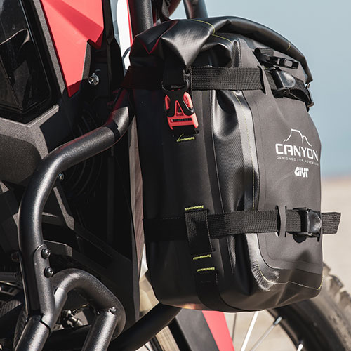 Givi_offroad_softbags_Canyon_GRT722_1089_143240.jpg Givi_offroad_softbags_Canyon_GRT722_1089_143240.jpg