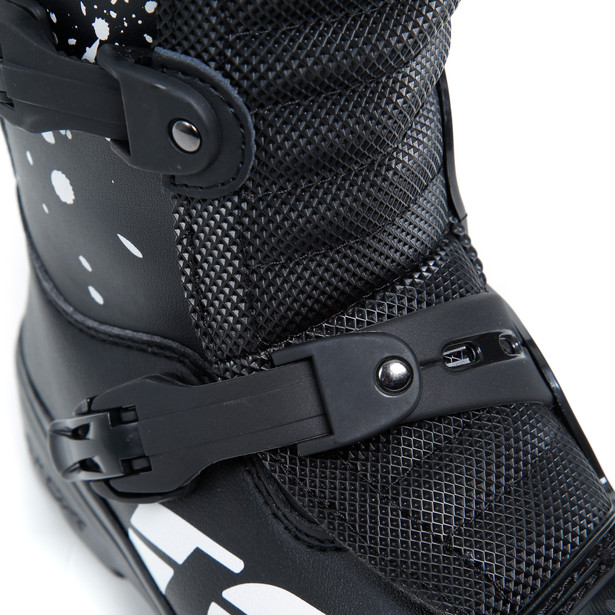 comp-kid-black-black-whiteimagenumber7_170520.jpg