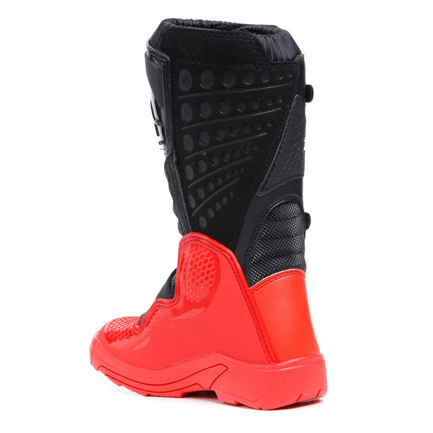 comp-kid-black-redimagenumber11_170455.jpg