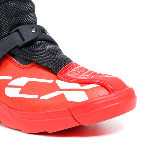 comp-kid-black-redimagenumber4_170437.jpg