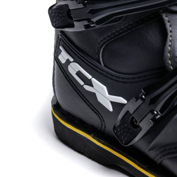 x-blast-black-green-yellowimagenumber7_152402.jpg