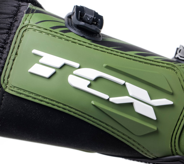 x-blast-black-green-yellowimagenumber9_152431.jpg