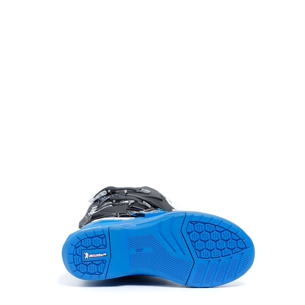 comp-evo-2-michelin-black-blueimagenumber3_152111.jpg comp-evo-2-michelin-black-blueimagenumber3_152111.jpg