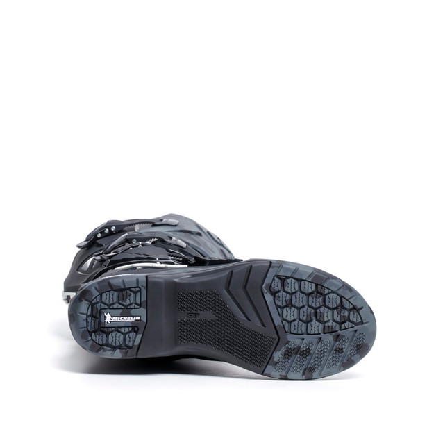 comp-evo-2-michelin-black-camoimagenumber3_152158.jpg comp-evo-2-michelin-black-camoimagenumber3_152158.jpg