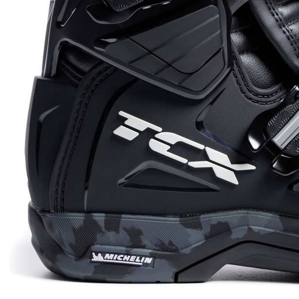 comp-evo-2-michelin-black-camoimagenumber5_152159.jpg comp-evo-2-michelin-black-camoimagenumber5_152159.jpg