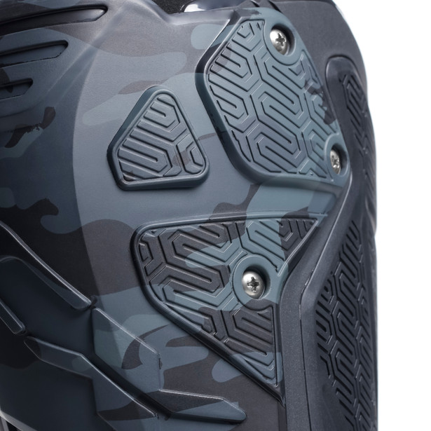comp-evo-2-michelin-black-camoimagenumber8_152200.jpg comp-evo-2-michelin-black-camoimagenumber8_152200.jpg