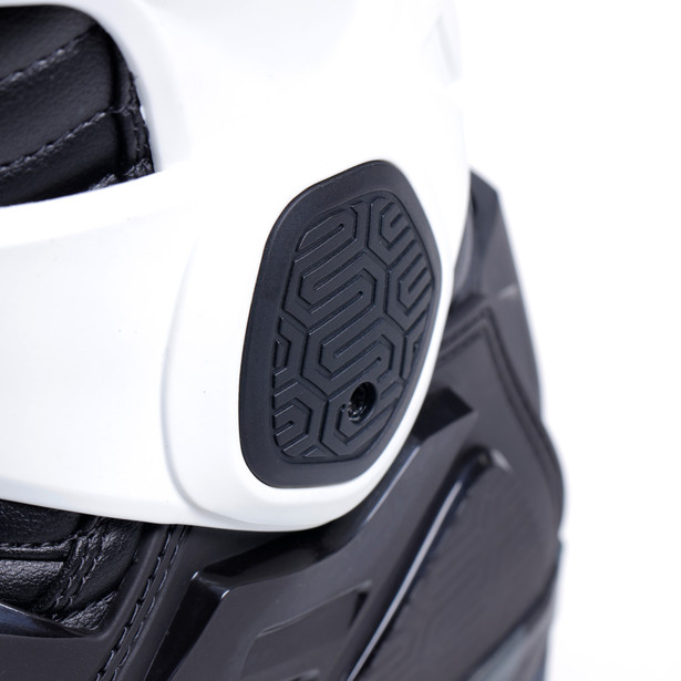 comp-evo-2-michelin-black-white-camoimagenumber13_152338.jpg comp-evo-2-michelin-black-white-camoimagenumber13_152338.jpg