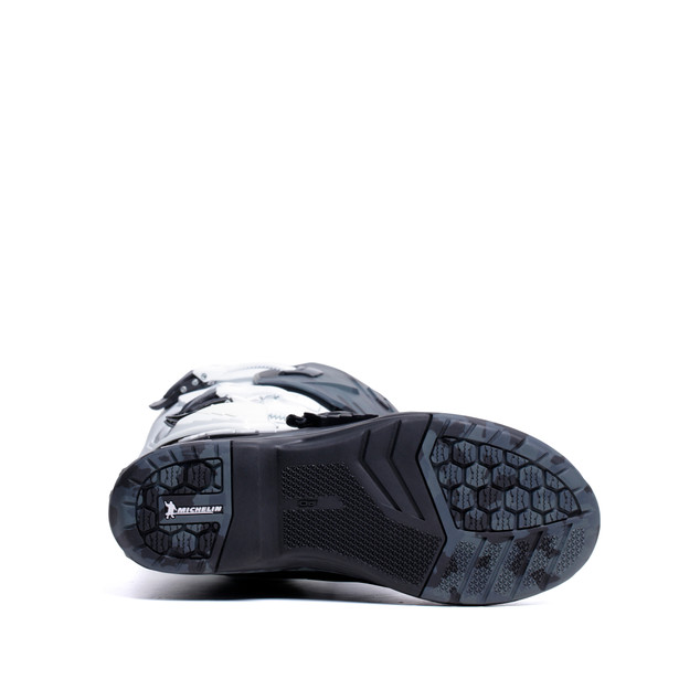 comp-evo-2-michelin-black-white-camoimagenumber3_152317.jpg comp-evo-2-michelin-black-white-camoimagenumber3_152317.jpg