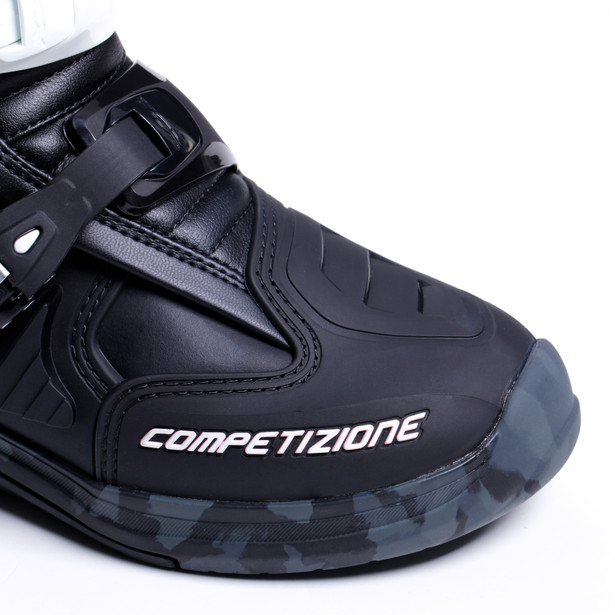 comp-evo-2-michelin-black-white-camoimagenumber4_152317.jpg comp-evo-2-michelin-black-white-camoimagenumber4_152317.jpg