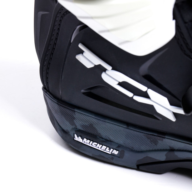 comp-evo-2-michelin-black-white-camoimagenumber8_152319.jpg comp-evo-2-michelin-black-white-camoimagenumber8_152319.jpg