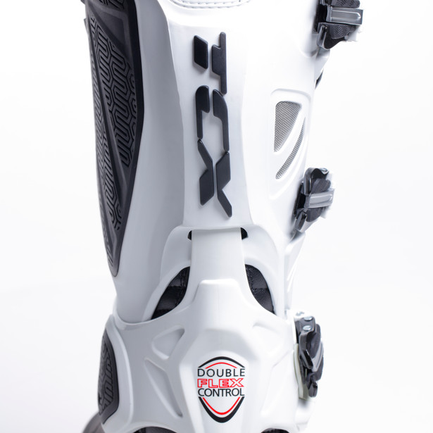 comp-evo-2-michelin-black-white-camoimagenumber9_152319.jpg comp-evo-2-michelin-black-white-camoimagenumber9_152319.jpg
