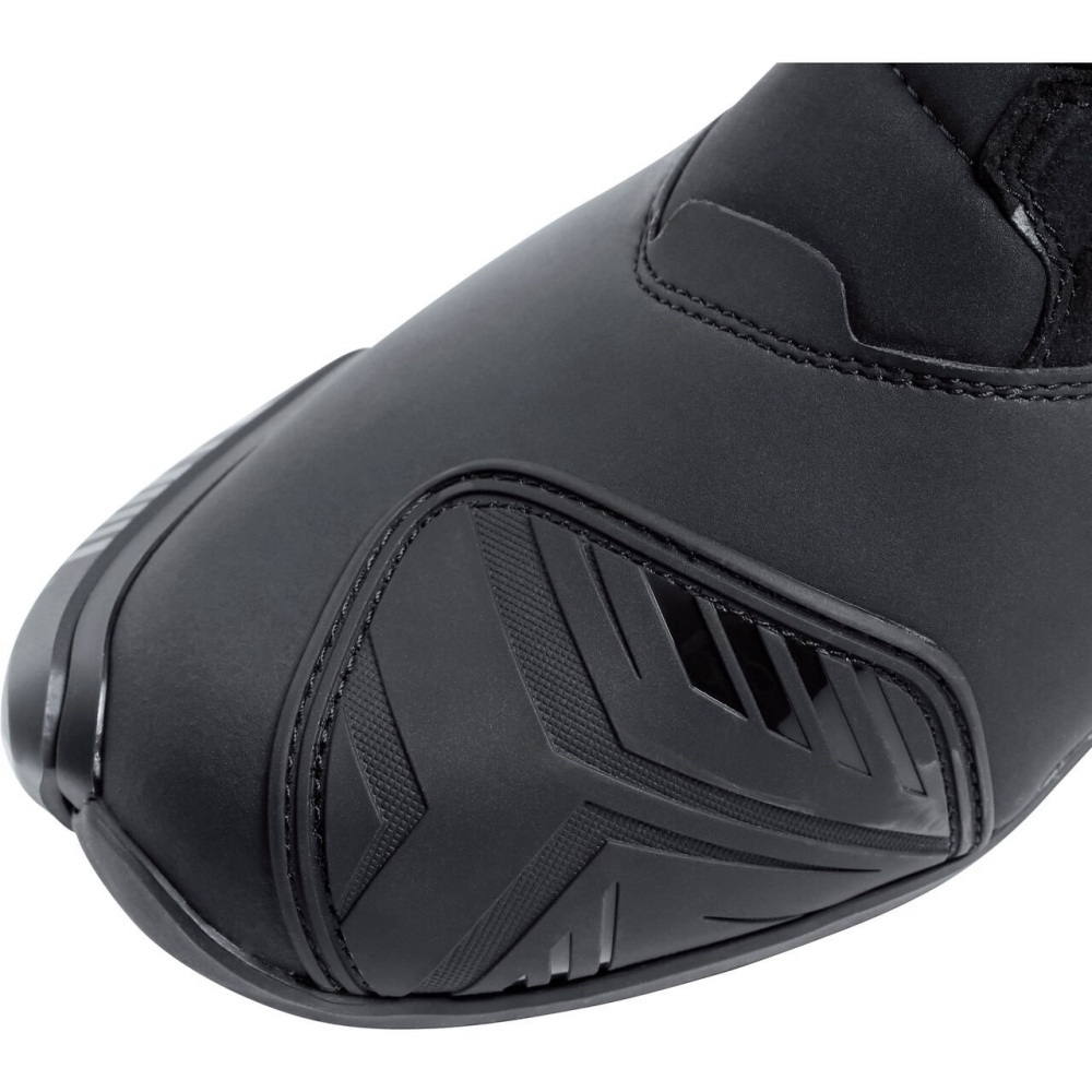 BLACK-10_115715.jpg