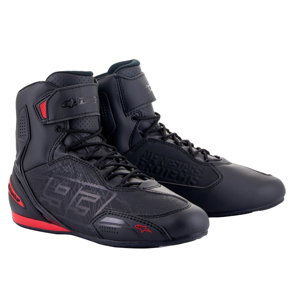 BLACKBRIGHTRED-1_171403.jpg