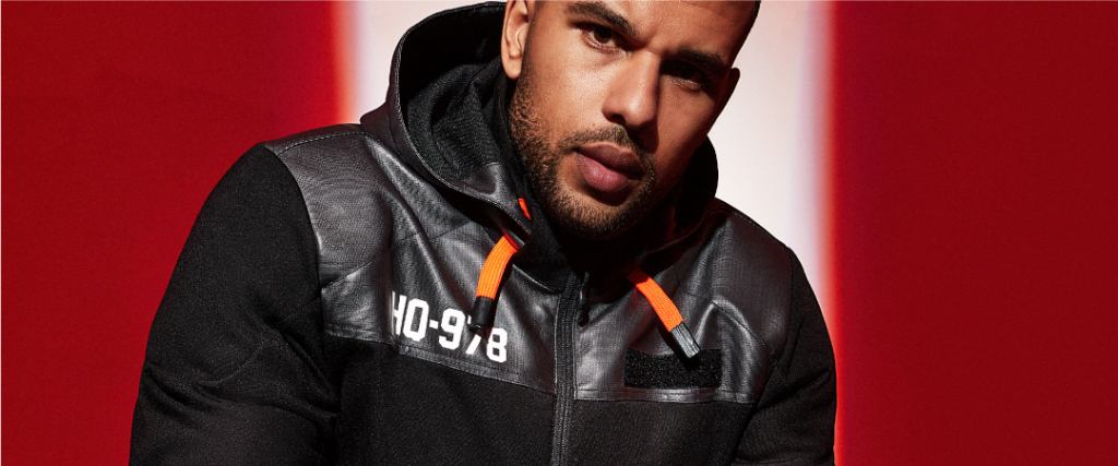 AS-DSLSHOTAROHOODIEcol.10BLACK_113237.jpg AS-DSLSHOTAROHOODIEcol.10BLACK_113237.jpg