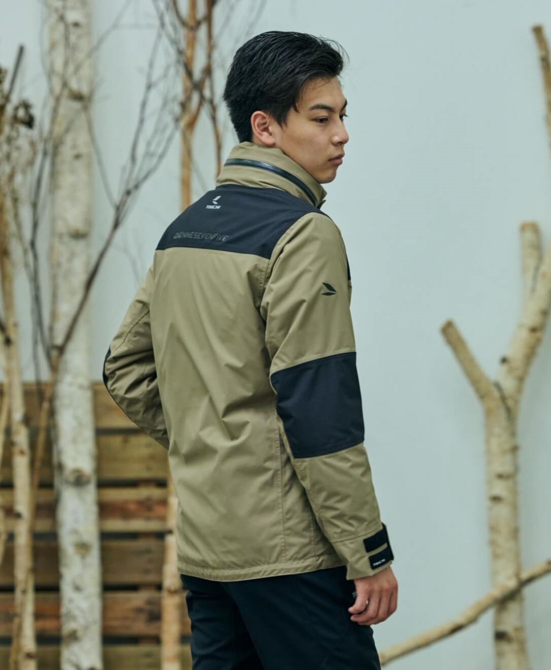 FUSEALLSEASONJACKET02_02_110158.jpg FUSEALLSEASONJACKET02_02_110158.jpg