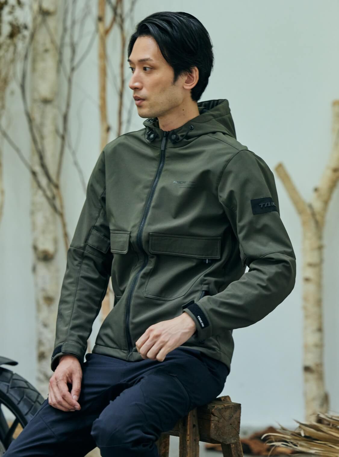 SOFTSHELLHOODIE03_04_145049.jpg SOFTSHELLHOODIE03_04_145049.jpg