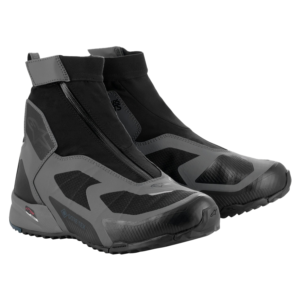 BlackDarkGray1_173440.jpg