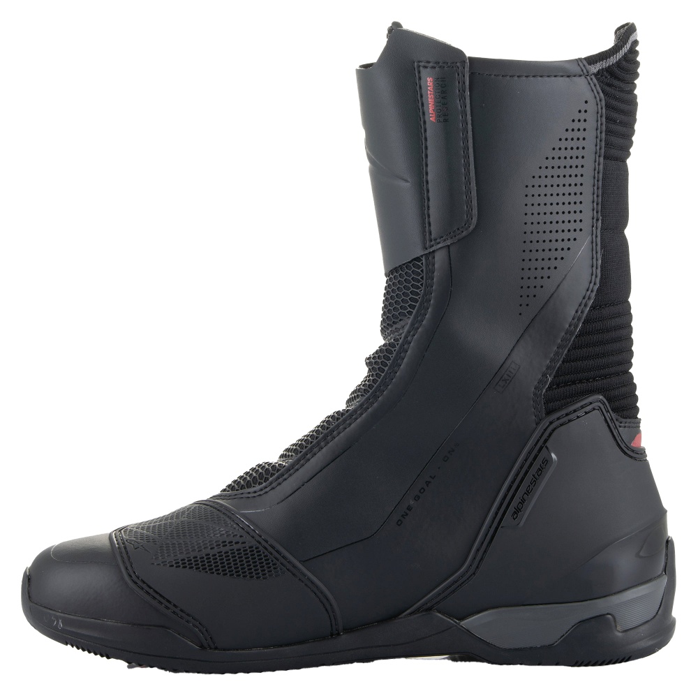 BLACKBLACK3_113342.jpg