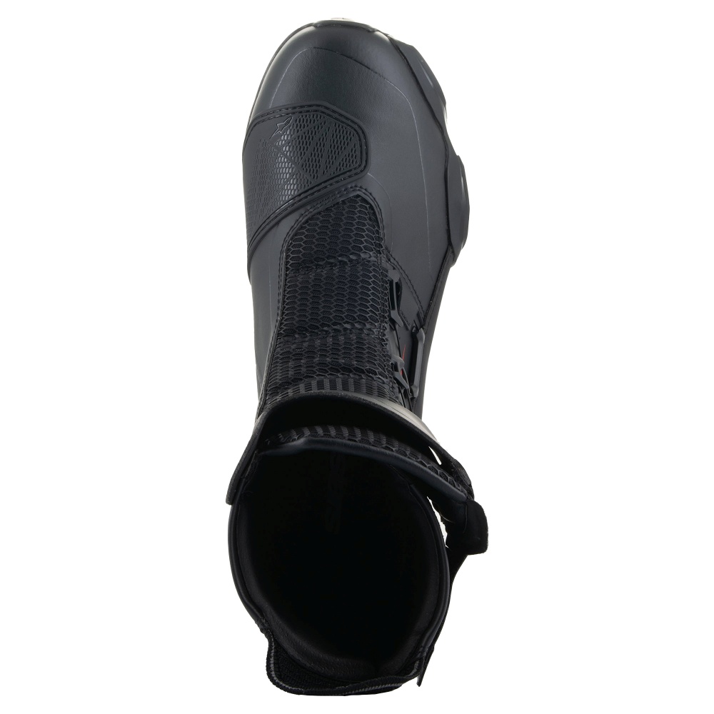 BLACKBLACK6_113343.jpg