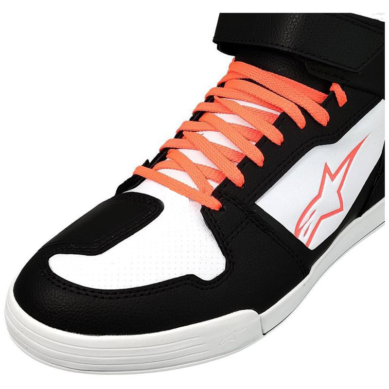 BLK-WHT-RED-FL-6_152538.jpg BLK-WHT-RED-FL-6_152538.jpg