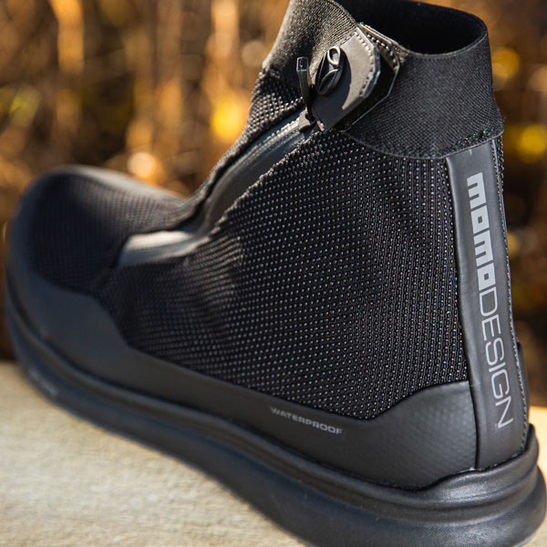 tcx_boots_firegun-1-wp_black_lifestyle5_103522.jpg