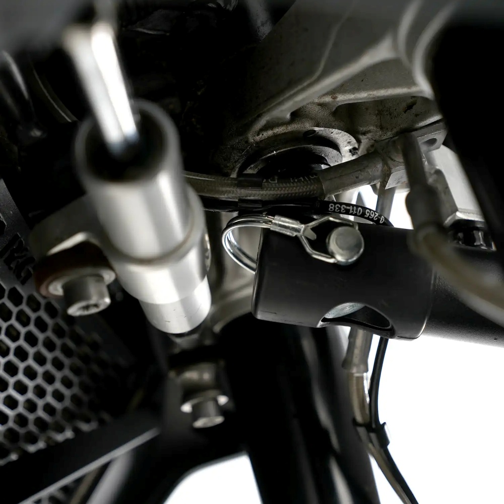 Workshop_HEADLIFT-F900RR-E_111048.jpg Workshop_HEADLIFT-F900RR-E_111048.jpg