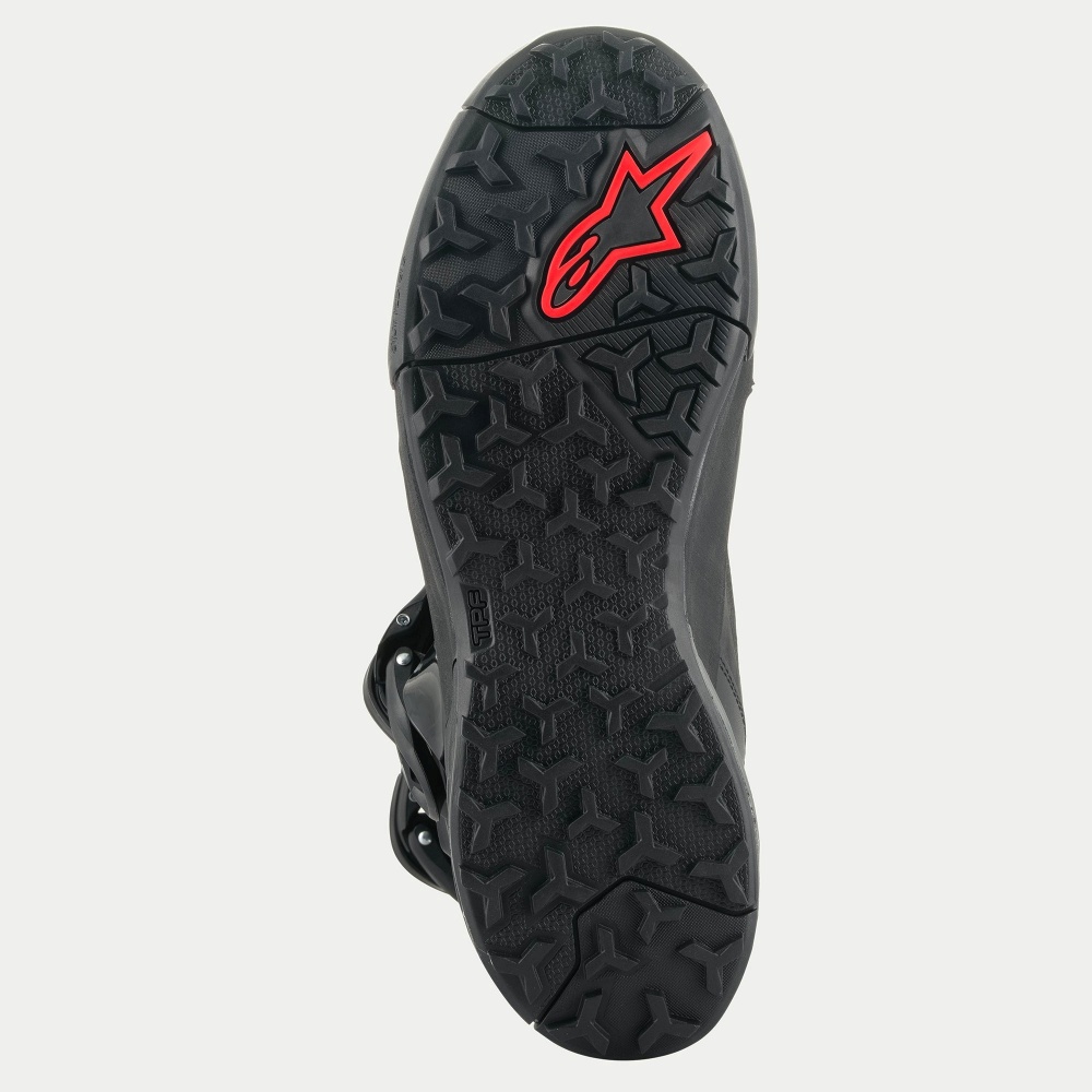 BLACKBLACK7_103624.jpg