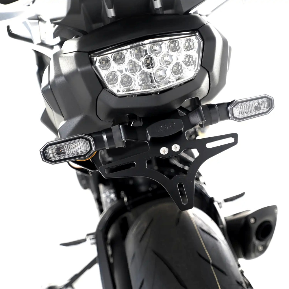 FE0337_SUZUKIGSX-S1000GX-D_103554.jpg FE0337_SUZUKIGSX-S1000GX-D_103554.jpg