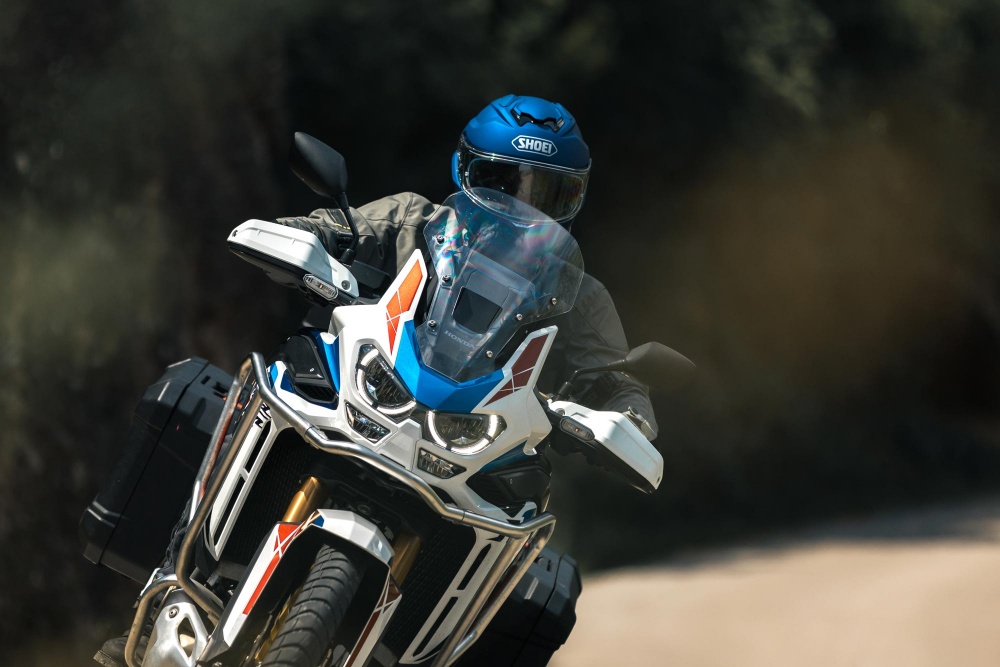 shoei_gt-air3_mood_07_110141.jpg