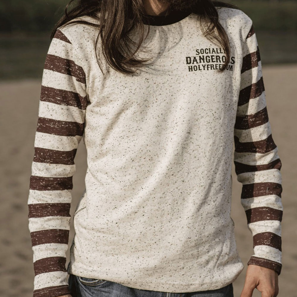 홀리프리덤 긴팔티 데인저러스