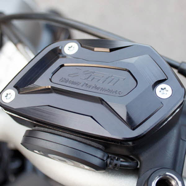 XRT BMW R NINE T 스크램블러 17이상 마스터실린더캡(앞)