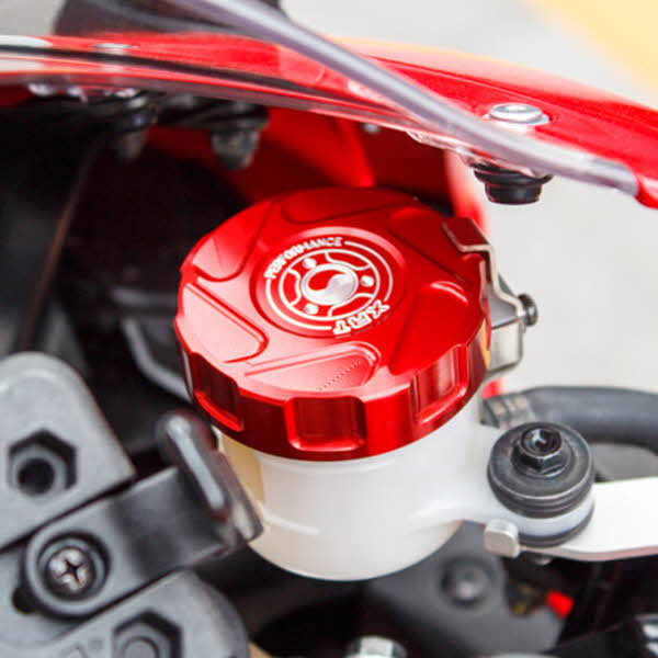 XRT 혼다 CBR1000RR 17이상 마스터실린더캡(앞)